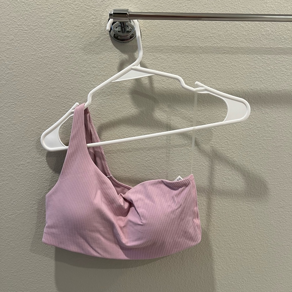 Lululemon ribbed nulu asymmetrical sports bra